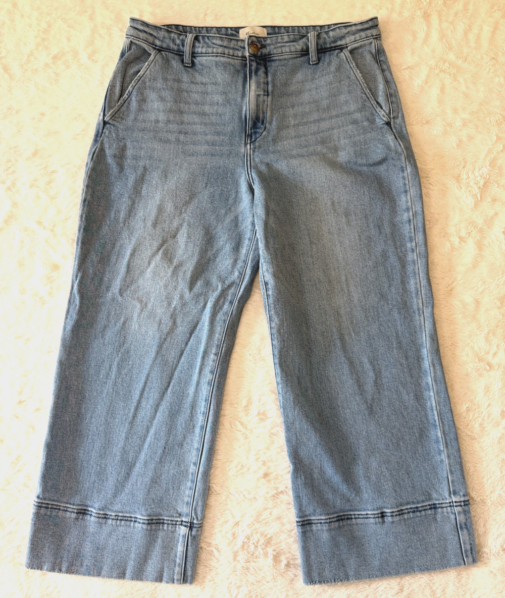 KanCan Womens Size 15/31 Light Wash Wide Leg Cropped Jeans Stitched Hem Denim